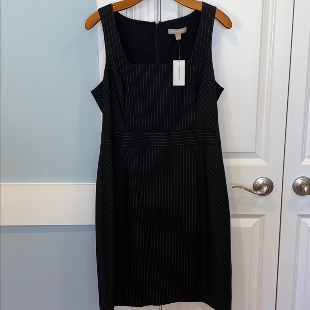 Banana Republic sleeveless pinstripe dress/size 14